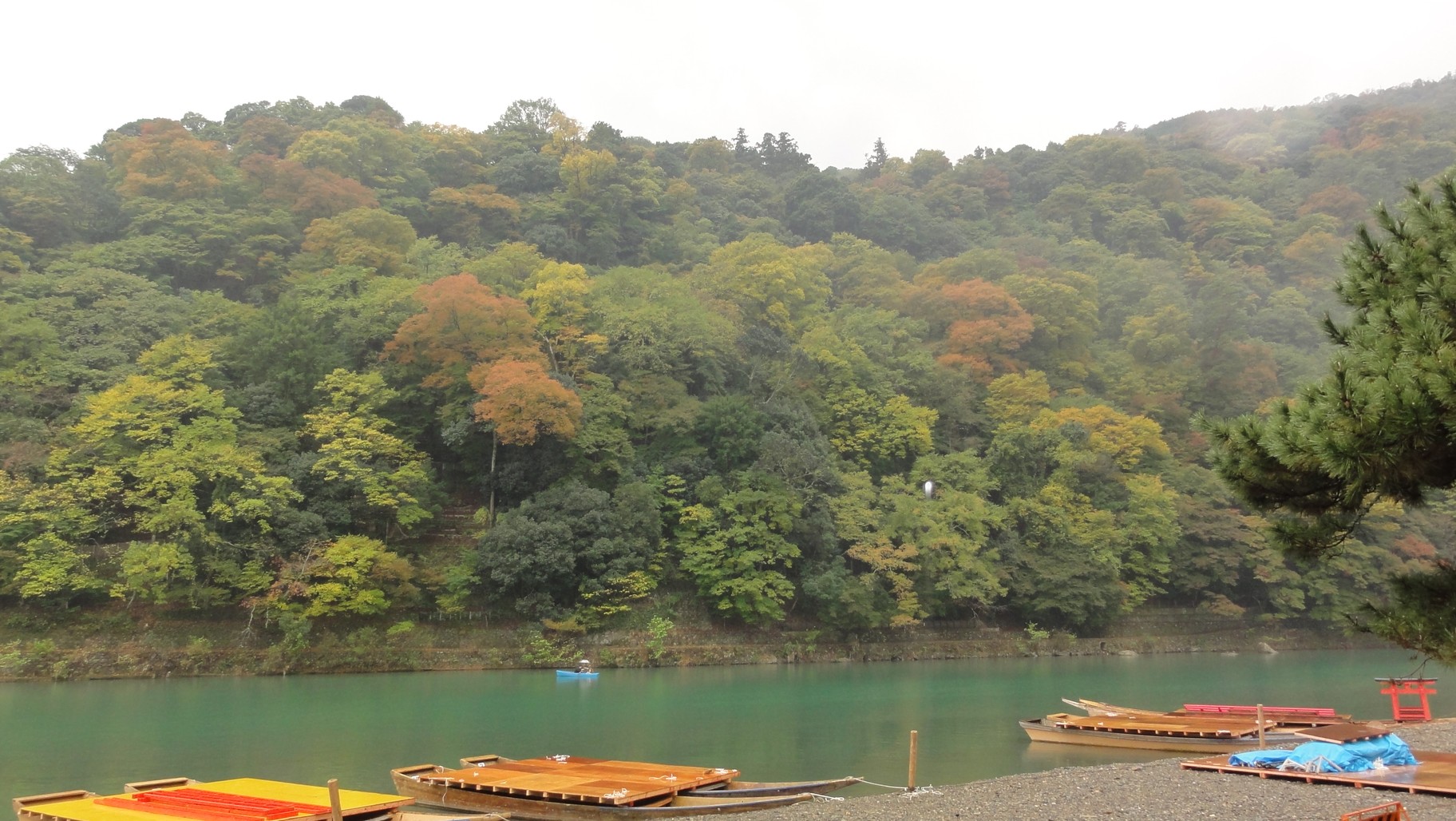 嵐山紅葉祭的花船